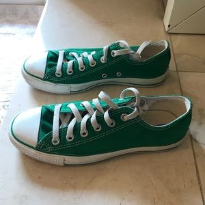 Green Converse All Star Chuck Taylor 7.5 W